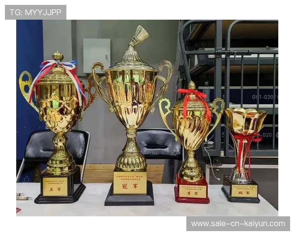 世界羽毛球混合团体赛举办地推动校园联动课程，世界羽毛球混合团体锦标赛冠军奖杯